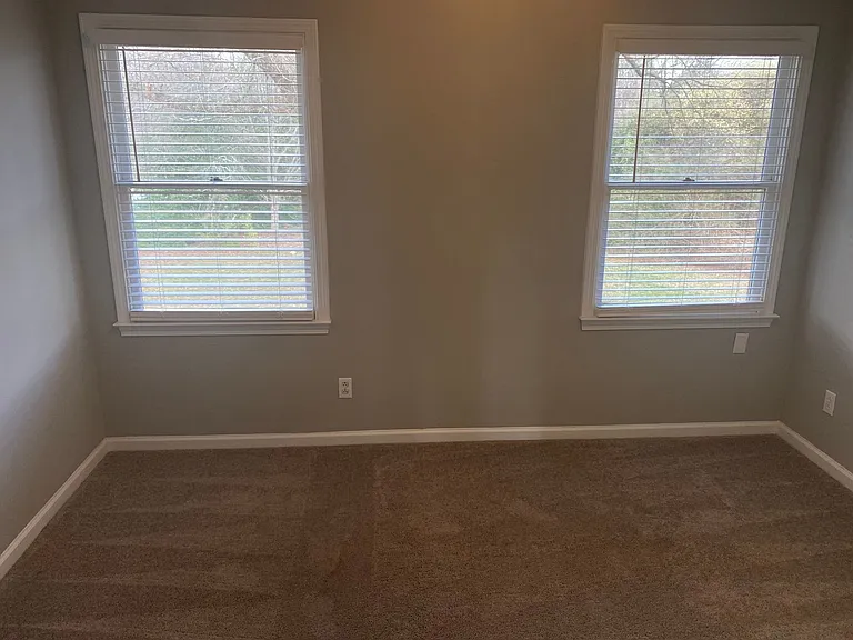 8743 Fox Chase Ln — Photo 18