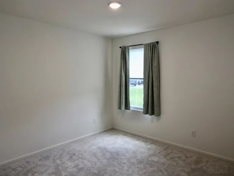 205 Landing Blvd — Photo 6