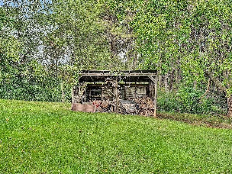 4452 Bonsack Rd — Photo 30
