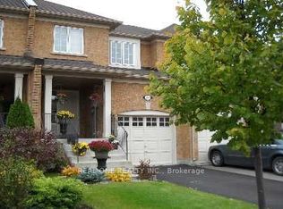 203 Banbrooke Cres, Newmarket, ON L3X 2W7