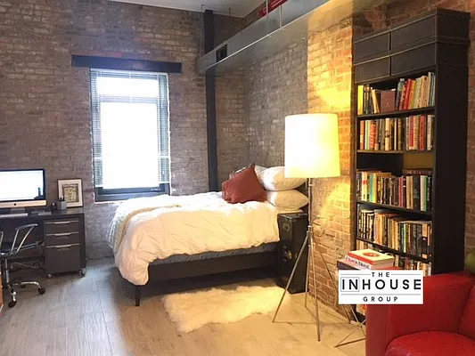 Rented by The InHouse Group | media 4