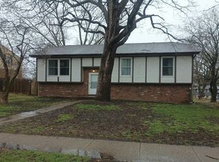 4918 E Oakwood Dr, Pleasant Hill, IA 50327