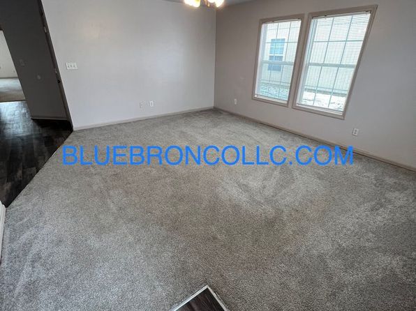 718 Meadow Ln UNIT B, Peculiar, MO 64078