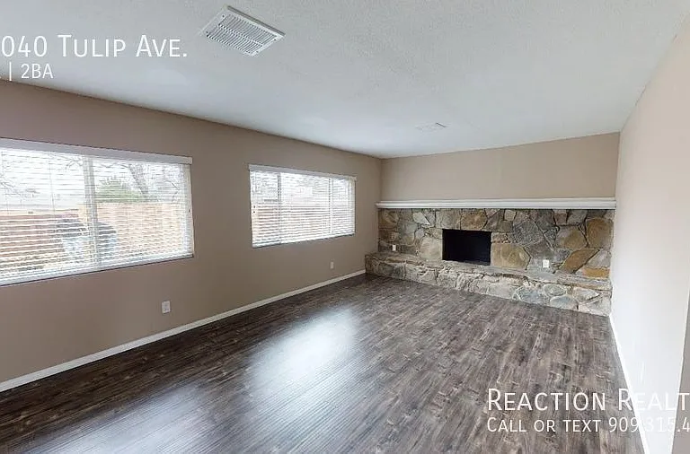 25040 Tulip Ave — Photo 4