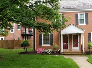 4902 S 28th St, Arlington, VA 22206
