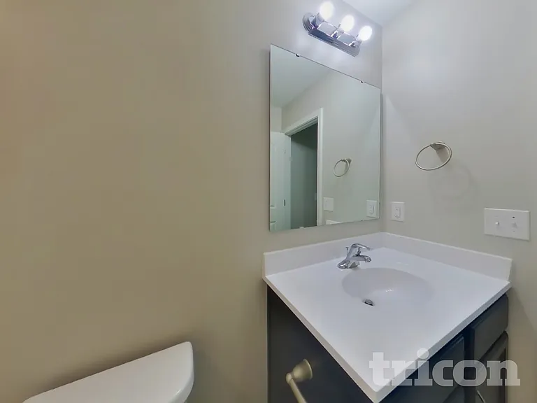 206 Churchill Dr — Photo 12