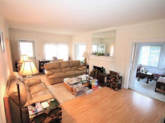 4th image of 14640 32nd Ave