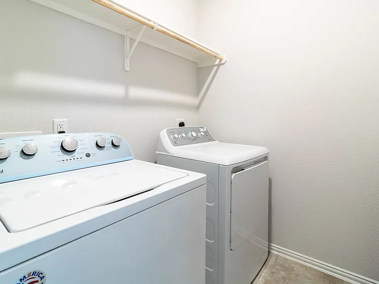 1312 Santa Clara Dr — Photo 3