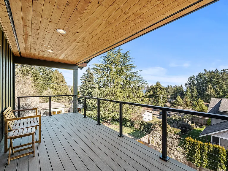 6305 Soundview Dr — Photo 5