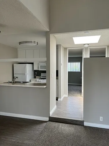 Mesa Pines Apartments Photo 1