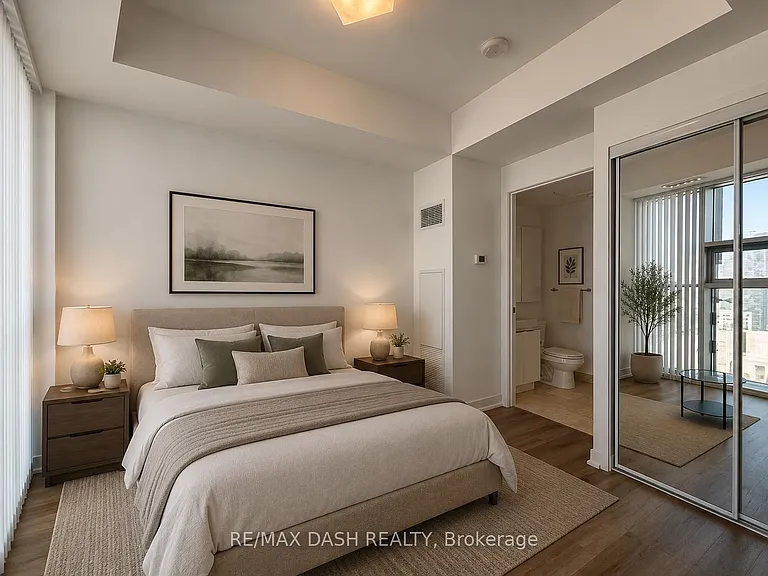 14 York St #4905 — Photo 3