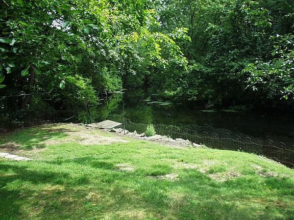5th image of 29 Lake Dr