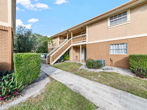 225 Bristol Ln, Melbourne, FL 32935