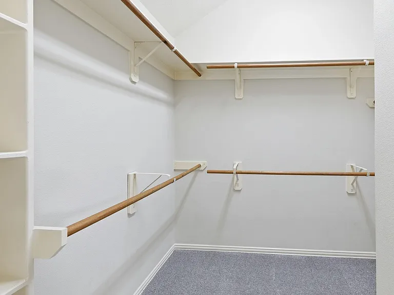 10022 Darrell Springs Ln — Photo 22