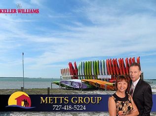 2475 Trade Winds Dr, Dunedin, FL 34698