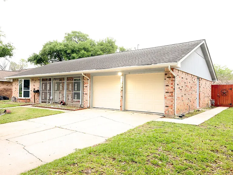 8335 Langdon Ln — Photo 24