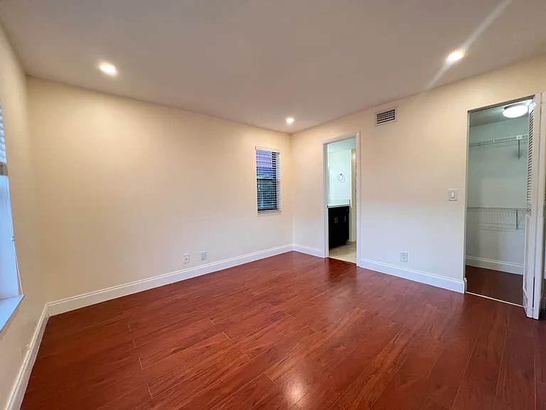 21911 Lake Forest Cir #206 — Photo 11