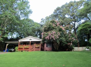 3032 Valley Cir, Decatur, GA 30033