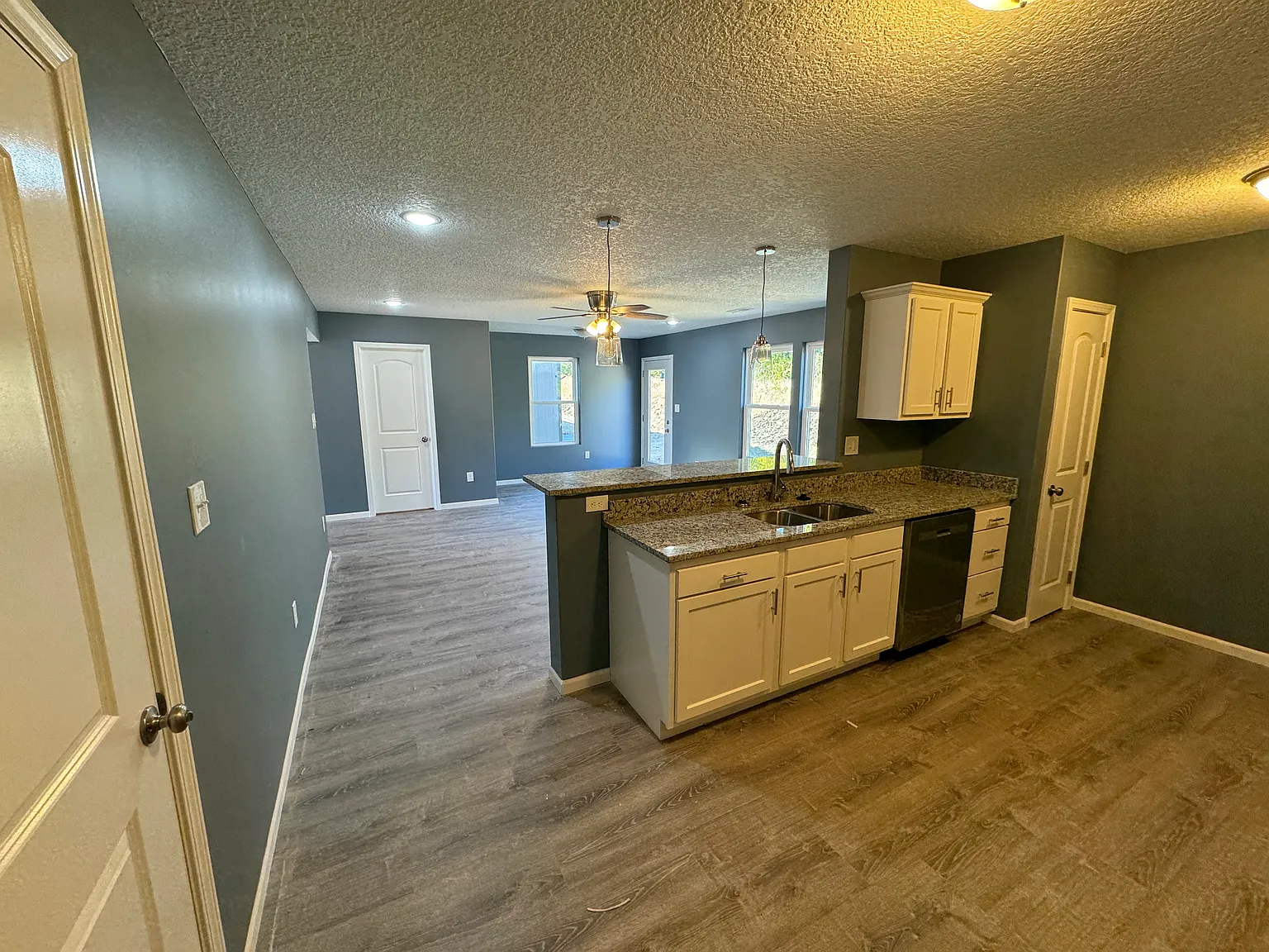 4441 SE Gemstone Ln — Photo 3