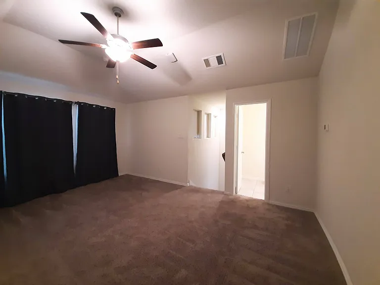 1514 Ancient Oak Ln — Photo 46
