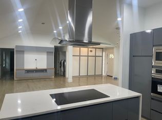 1085 Moores Mill Rd NW, Atlanta, GA 30327