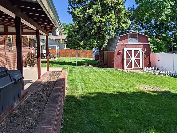 3rd image of 1124 Ponderosa Dr