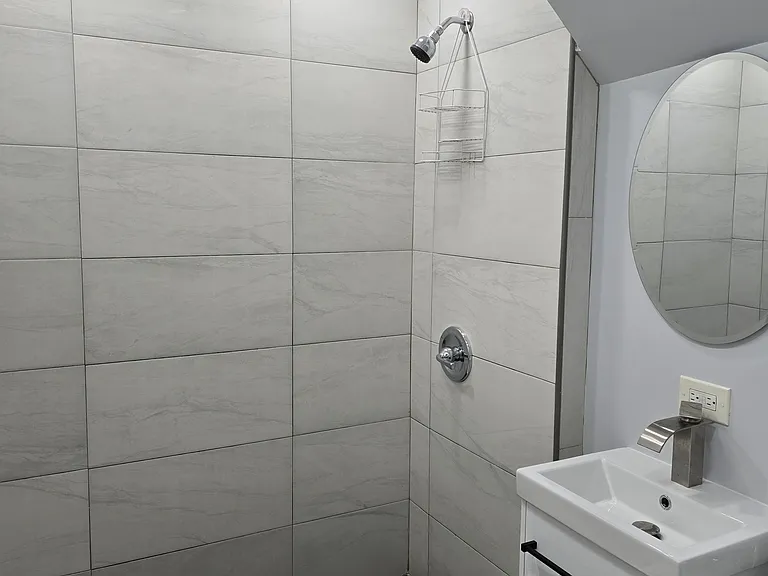 3118 N Central Park Ave #1R — Photo 4