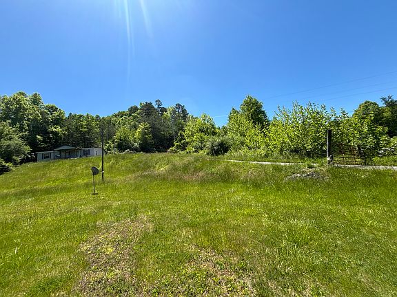 3rd image of 154 Arkle Rd
