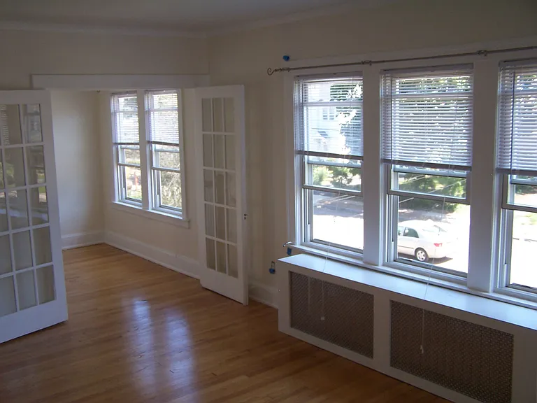 149 Dover Rd — Photo 8
