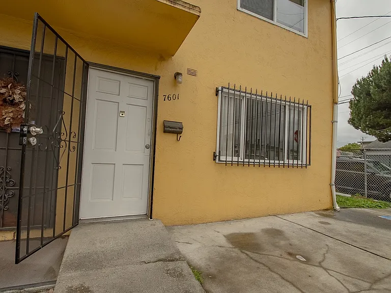 7601 Spencer St #7601 — Photo 1