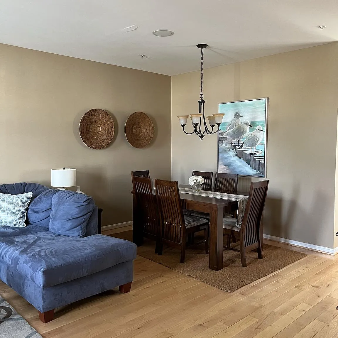3 bed, 4.0 bath, 1890 sqft, $2,700 — Photo 4