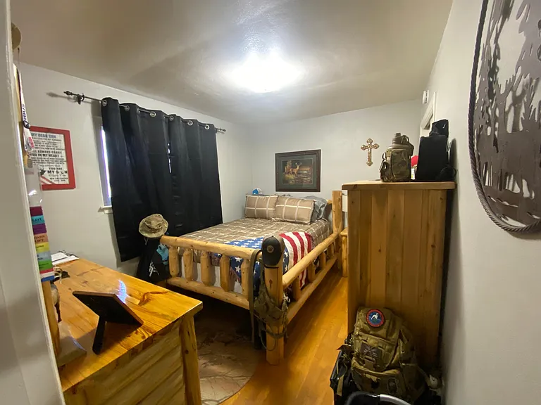 511 N Cherry St — Photo 16