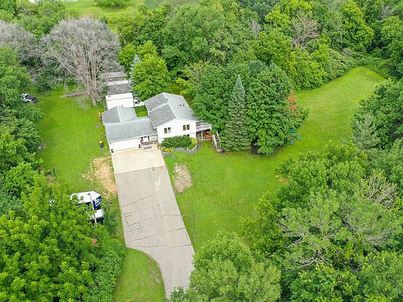 3rd image of 23741 Drexel Ave