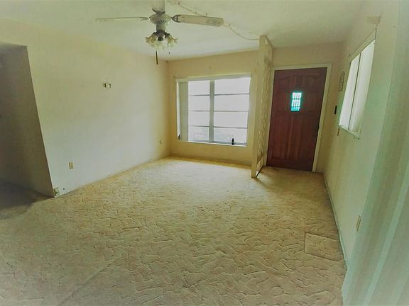 3rd image of 1988 Nixon Ave