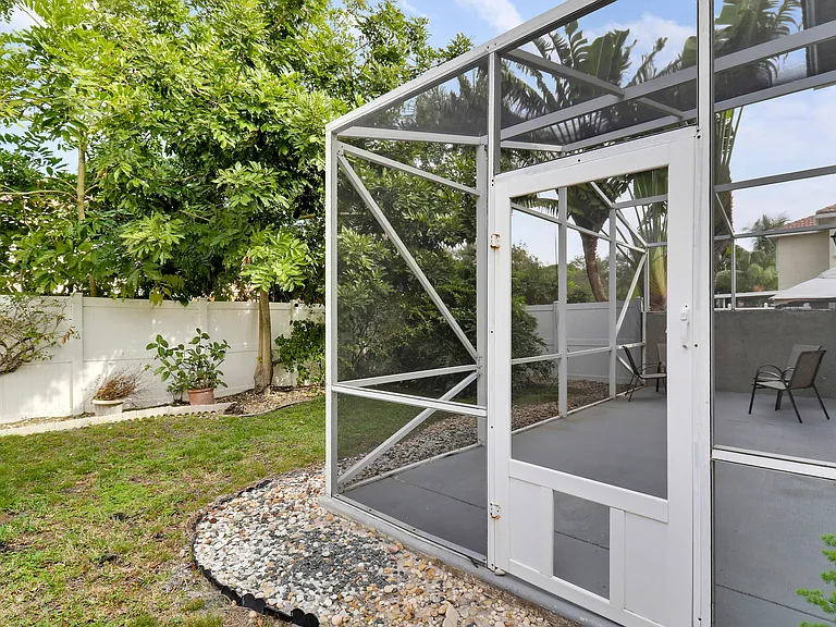 4881 McGill St — Photo 38