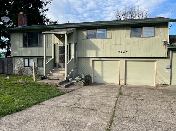 7147 SE Clackamas Rd