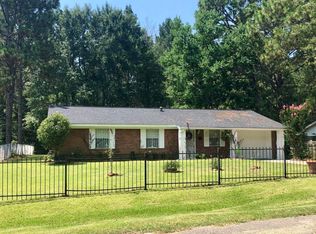 46 Oak St, Hattiesburg, MS 39402