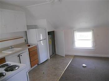 3rd image of 1239 SW Fort Nugent Ave
