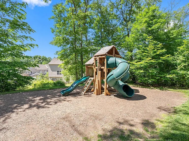 Dream Mountain Hollow — Photo 28