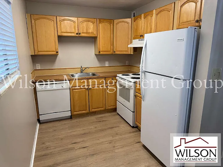 2365 Oak Park Way — Photo 7