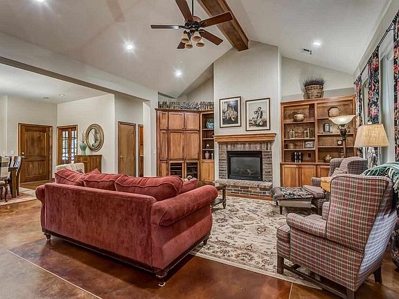 4th image of 3919 W Eagle Creek Ave