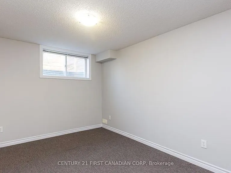 600 Sarnia Rd #47 — Photo 27