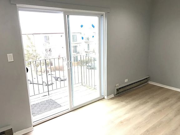 5th image of 4214 Bonhill Dr APT 3E