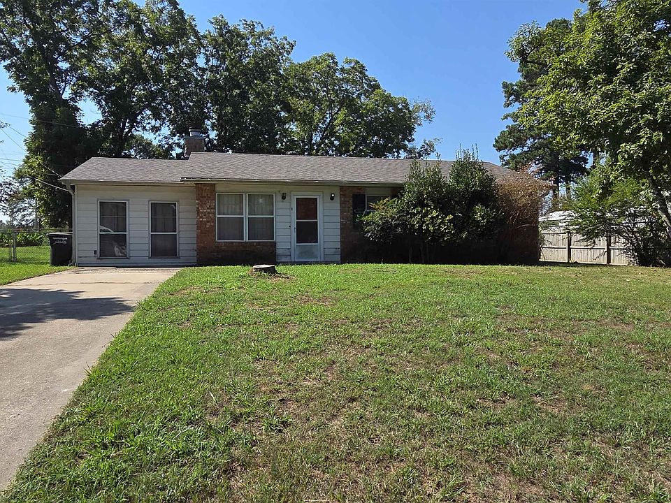 1st image of 1 Coral Ln