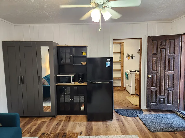 419 Kit Carson Rd #1 — Photo 4