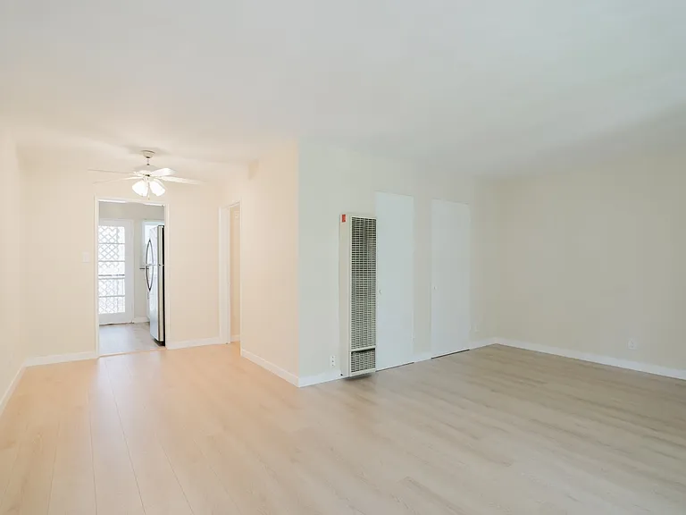 4505 Fulton Ave #B — Photo 14