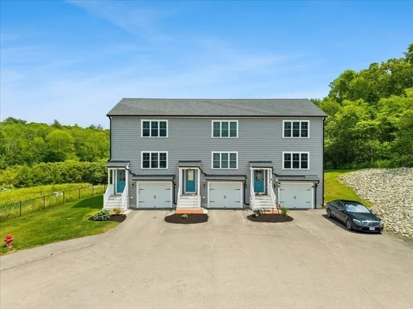 55 Plymouth St #J35, Whitman, MA 02382