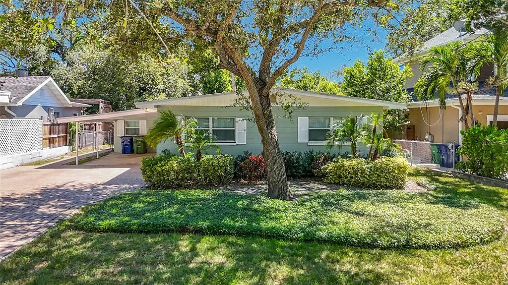 3 bed, 2.0 bath, 1440 sqft, $3,795 — Photo 1