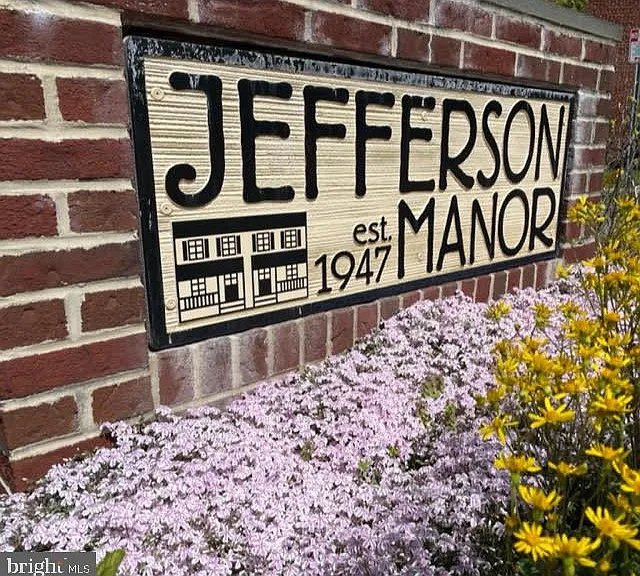 6011 Williamsburg Rd — Photo 33