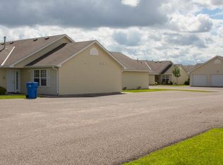 4002-4092 Acorn Ct, Grand Forks, ND 58201